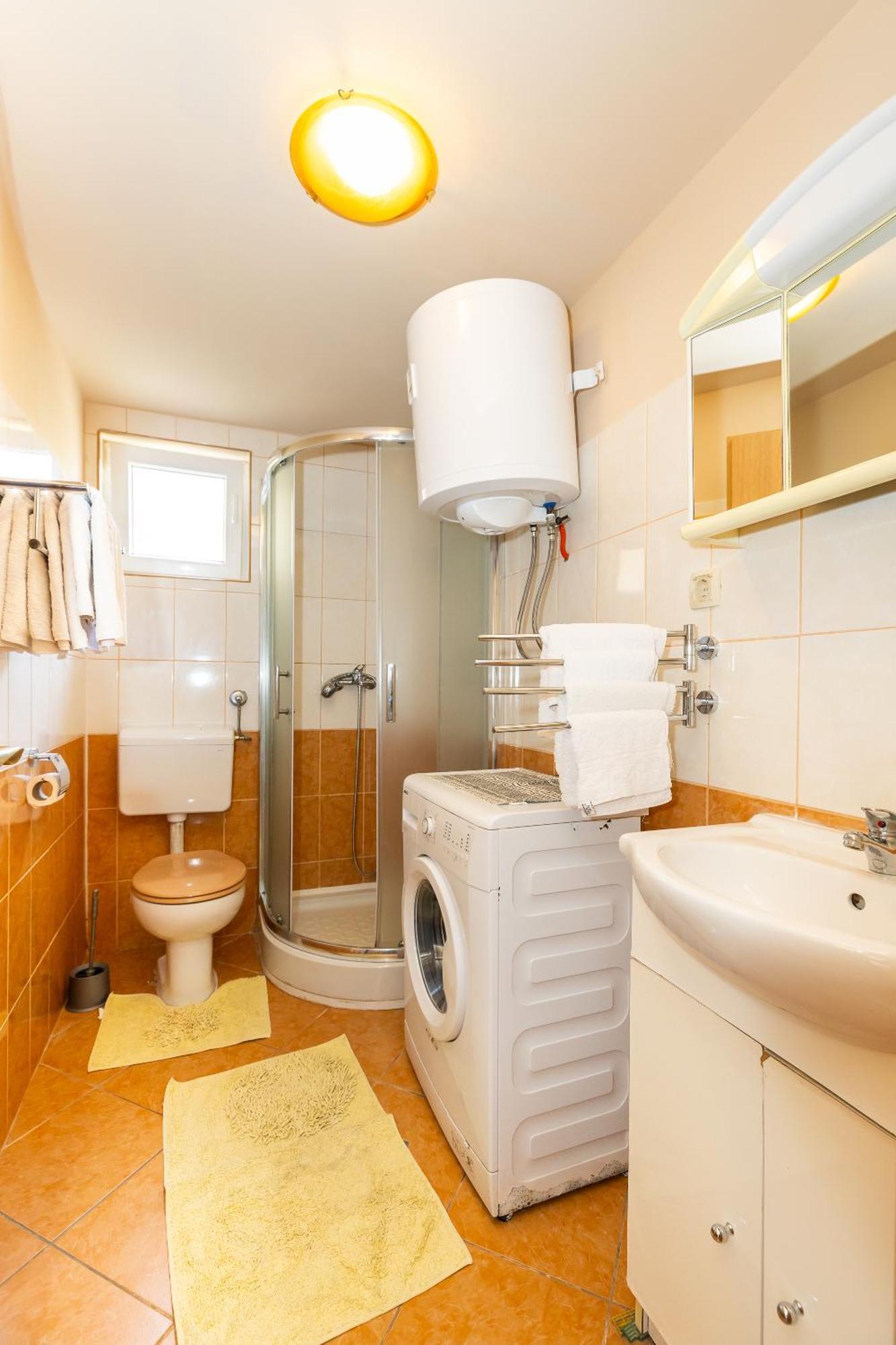 Tiho's Apartament